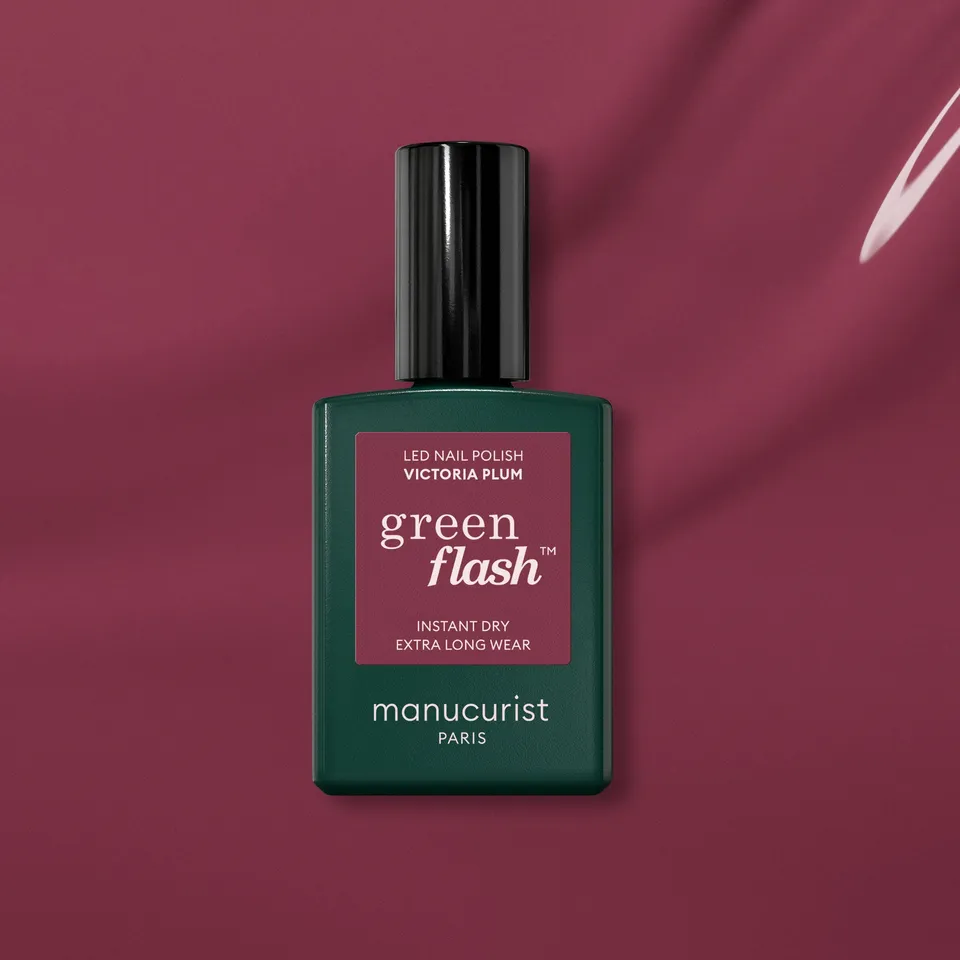 manicurist-green-flash-victoria-plum-vernis-semi-permanent-prune image 1