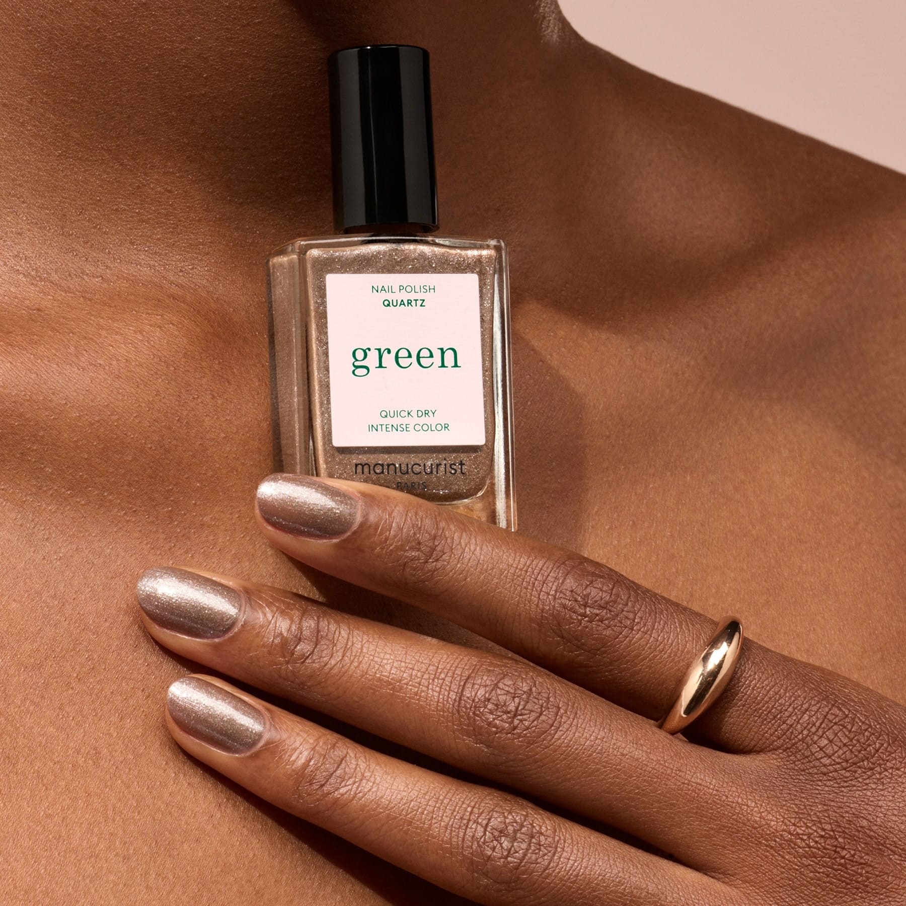 manucurist-green-quartz-vernis-ongles-marron-paillet image 4