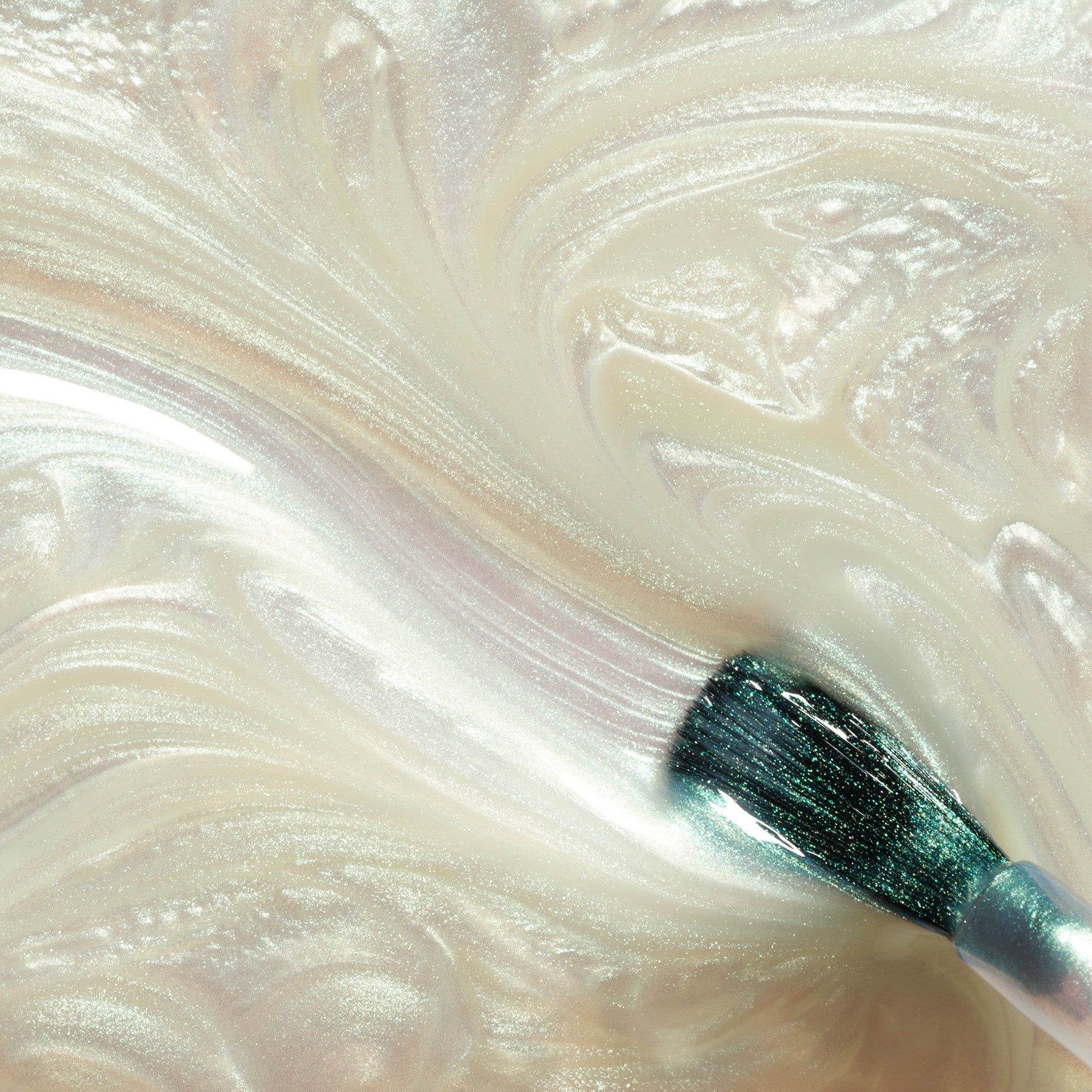 manicurist-green-flash-vernis-semi-permanent-fairy-blanc-nacr image 6