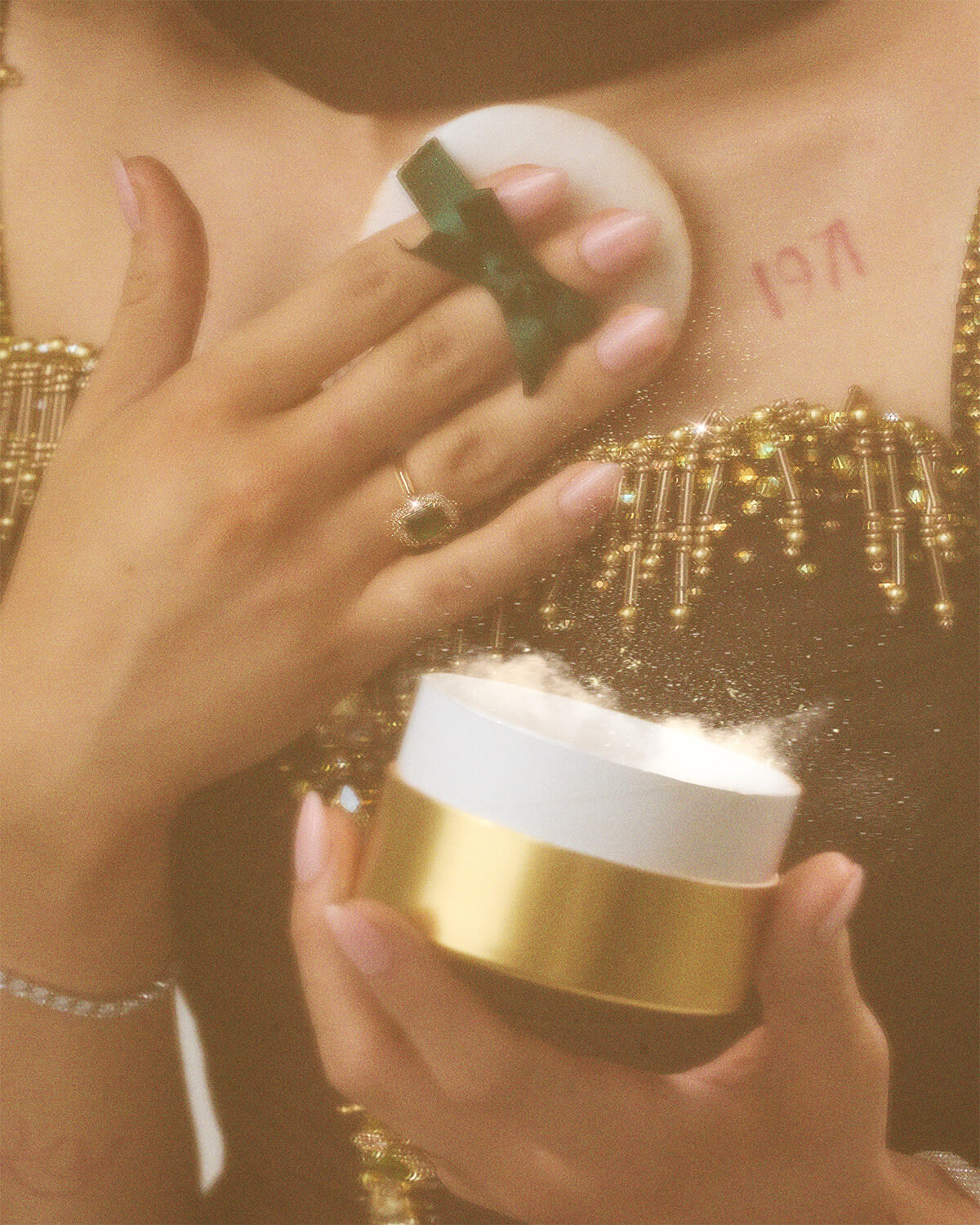 for-me-vanity-body-highlighter-corps-clat-intense image 4