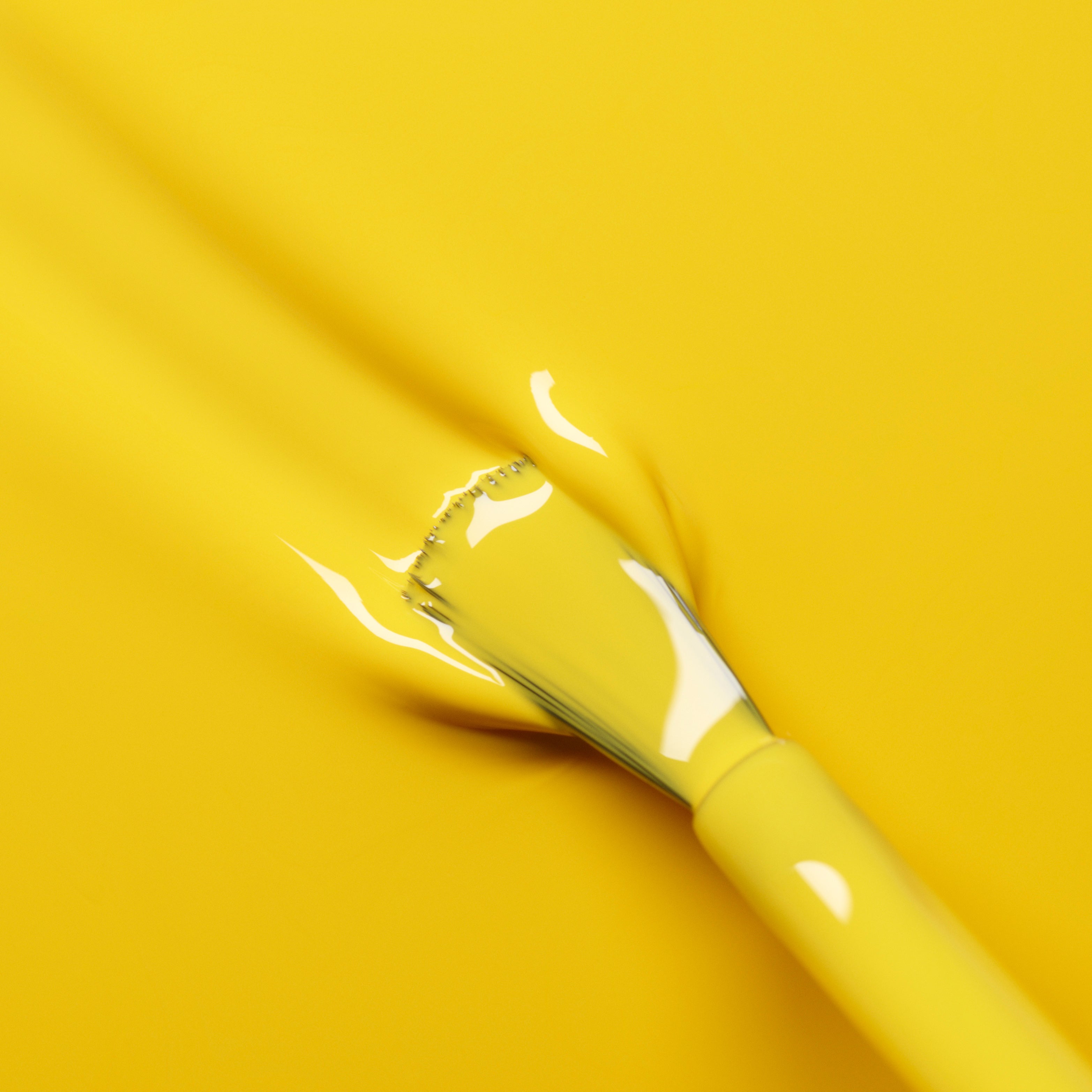 manicurist-green-flash-gold-button-vernis-semi-permanent-jaune image 5