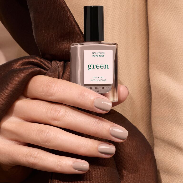 manicurist-green-vernis-ongles-dove-beige-beige-gris image 4