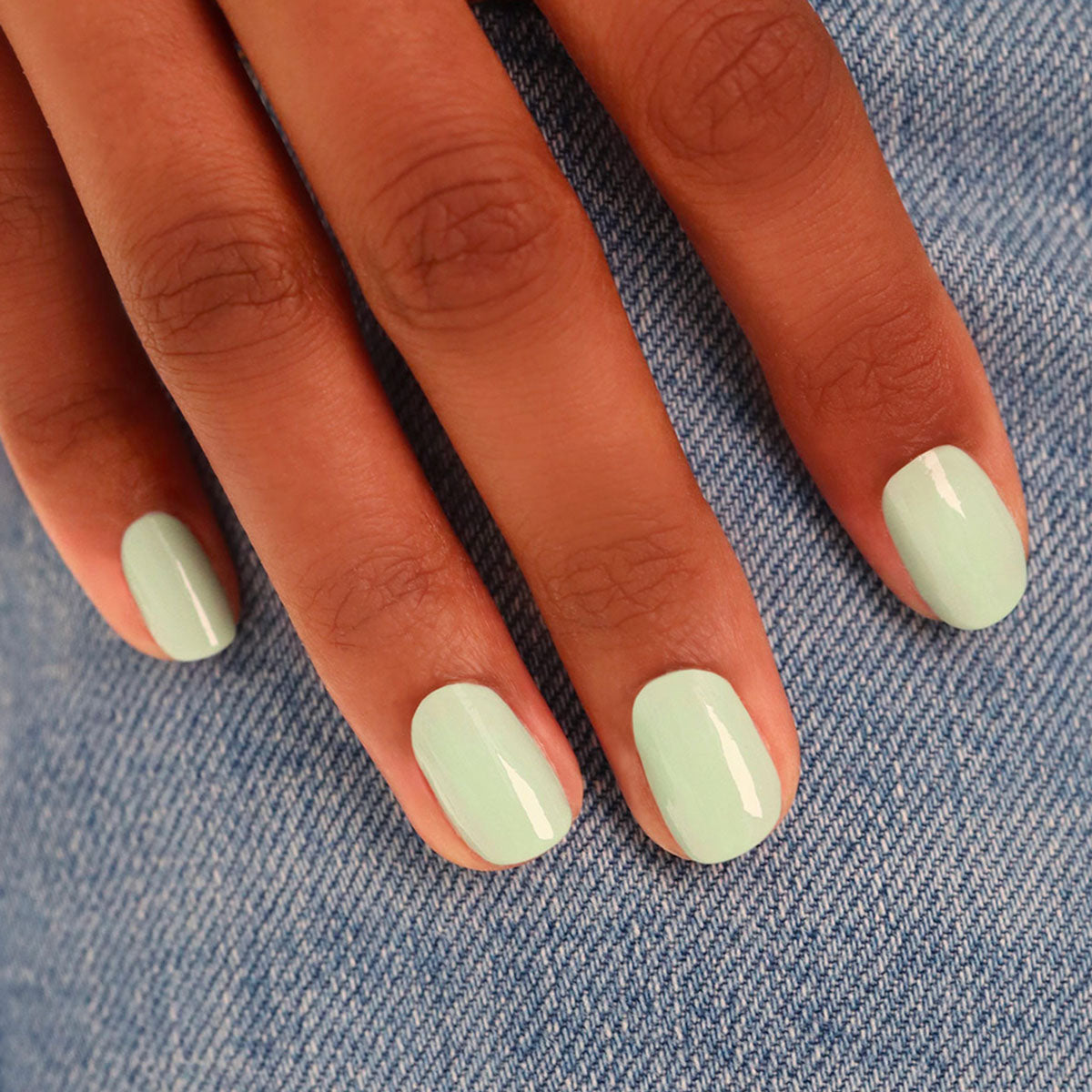 manicurist-green-flash-vernis-semi-permanent-mint-vert-pastel image 2