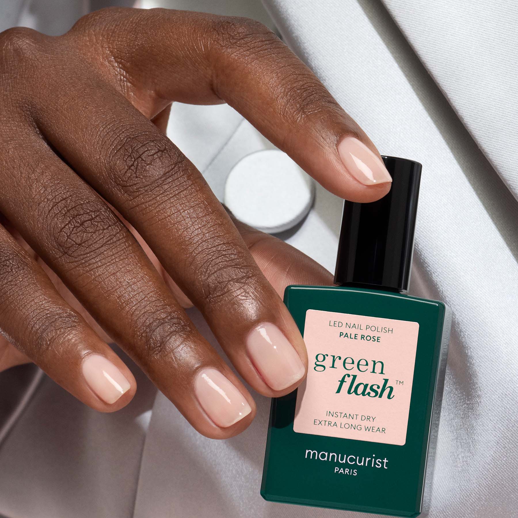 manicurist-green-flash-vernis-semi-permanent-pale-rose-rose-pastel image 4