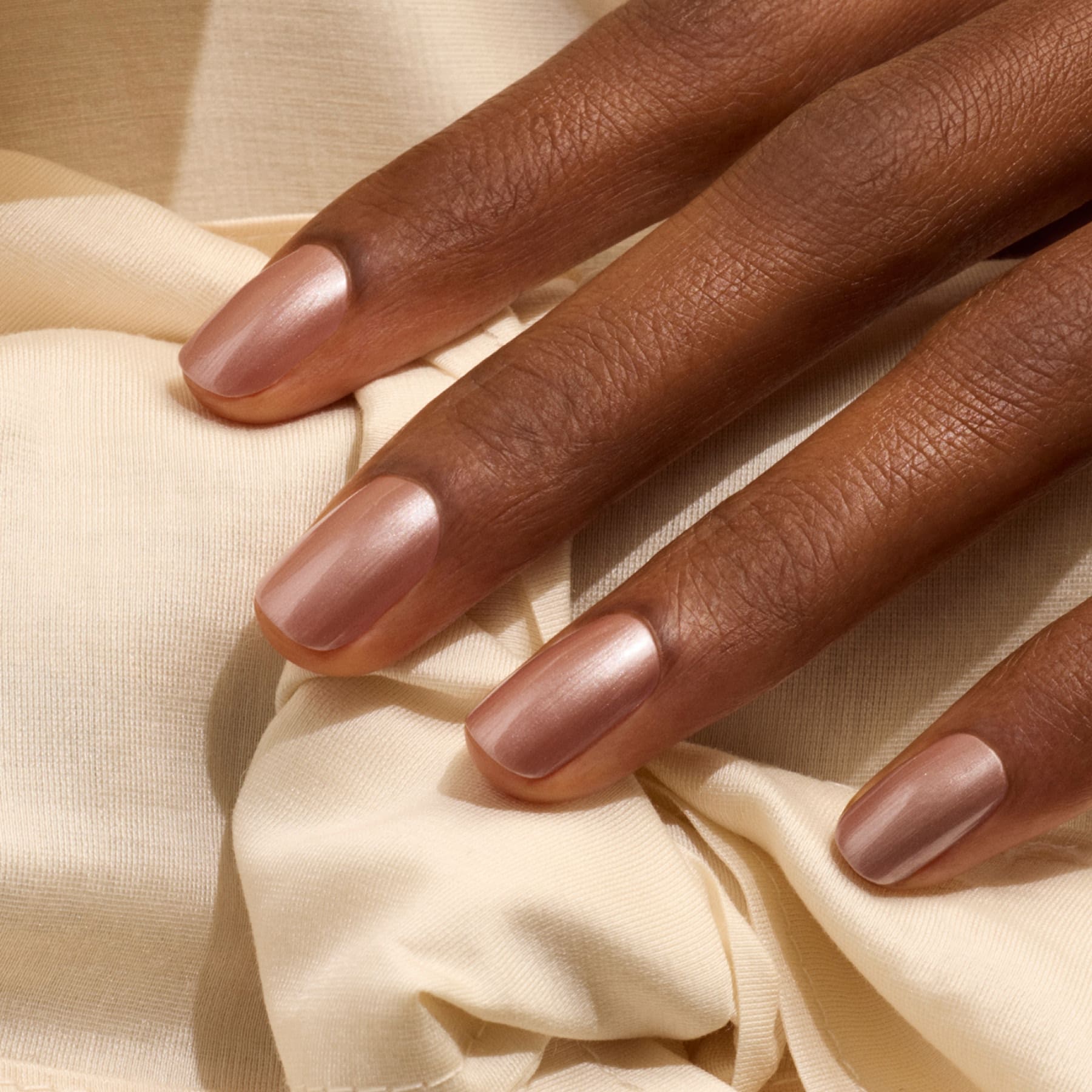 manicurist-green-sandstone-vernis-marron-clair-nacr-latt-iris image 2