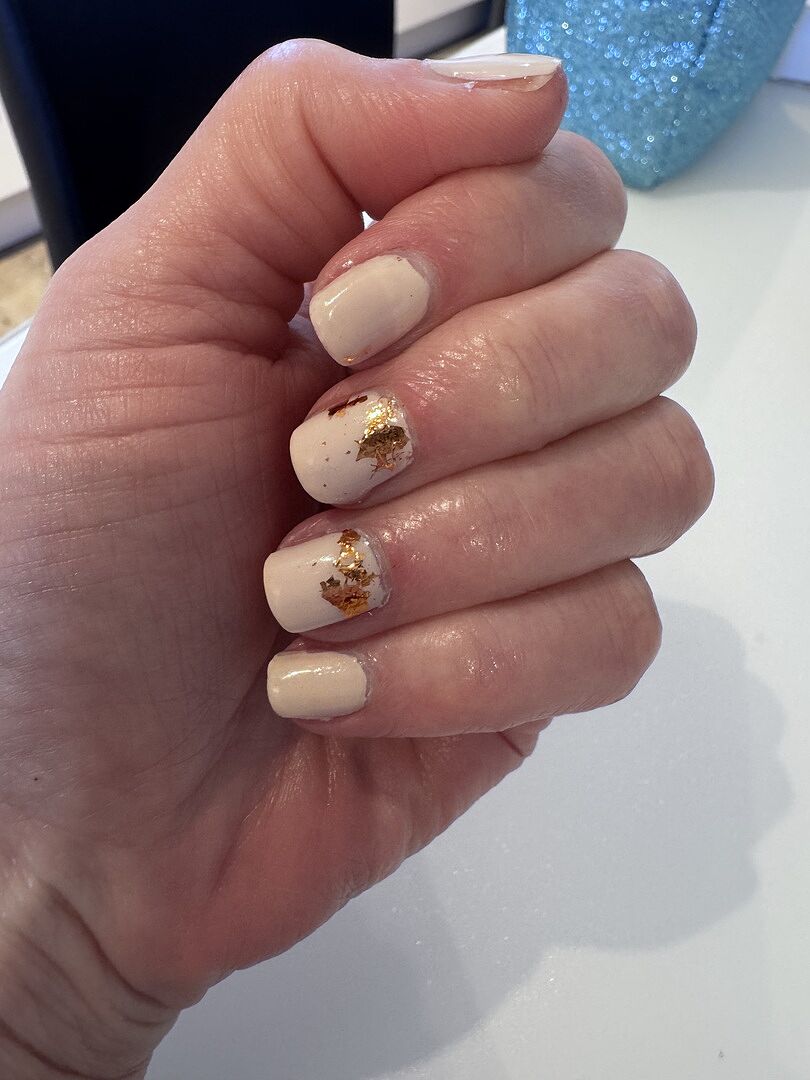 Rose nude