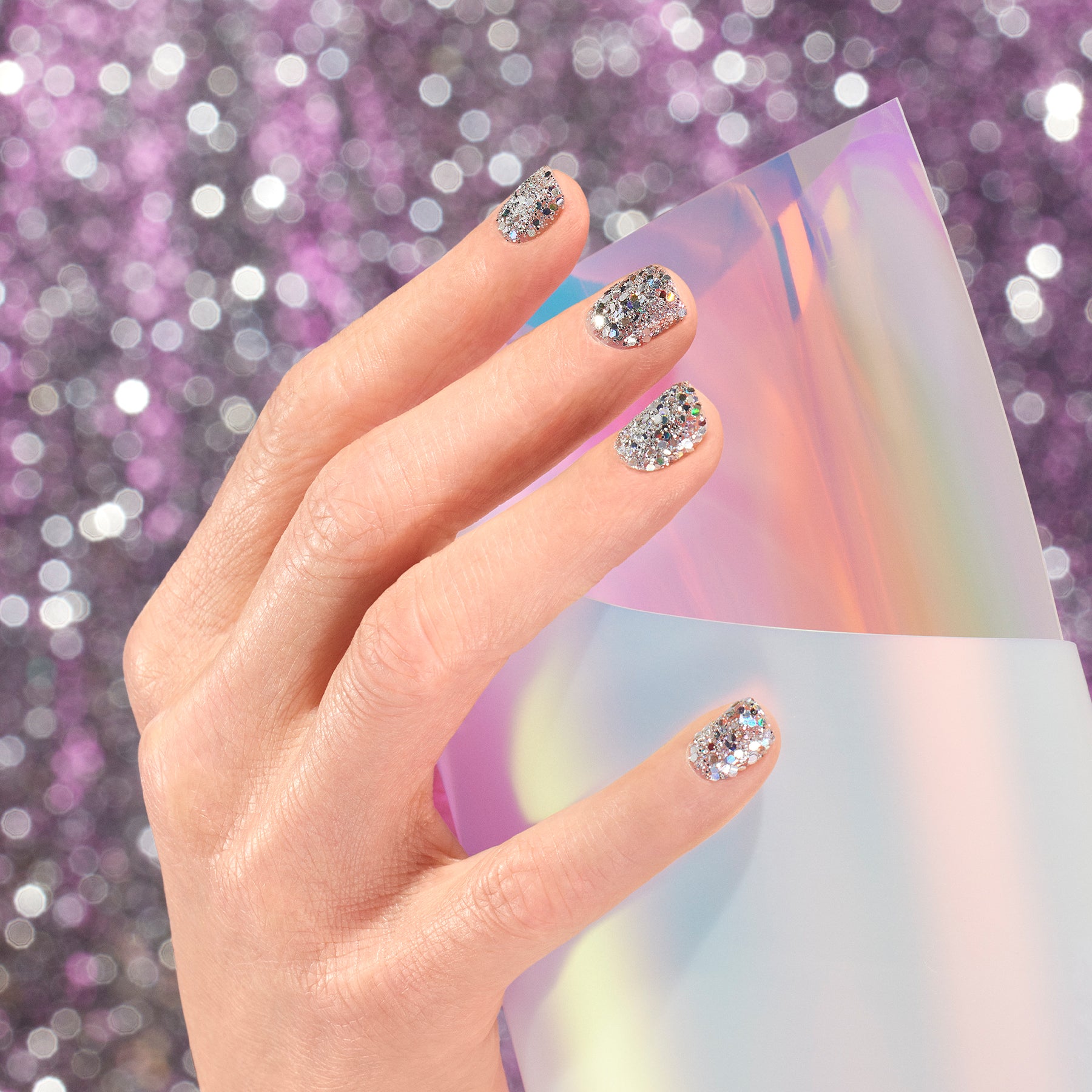 manicurist-holo-paillettes-biod-gradables-nail-art image 2