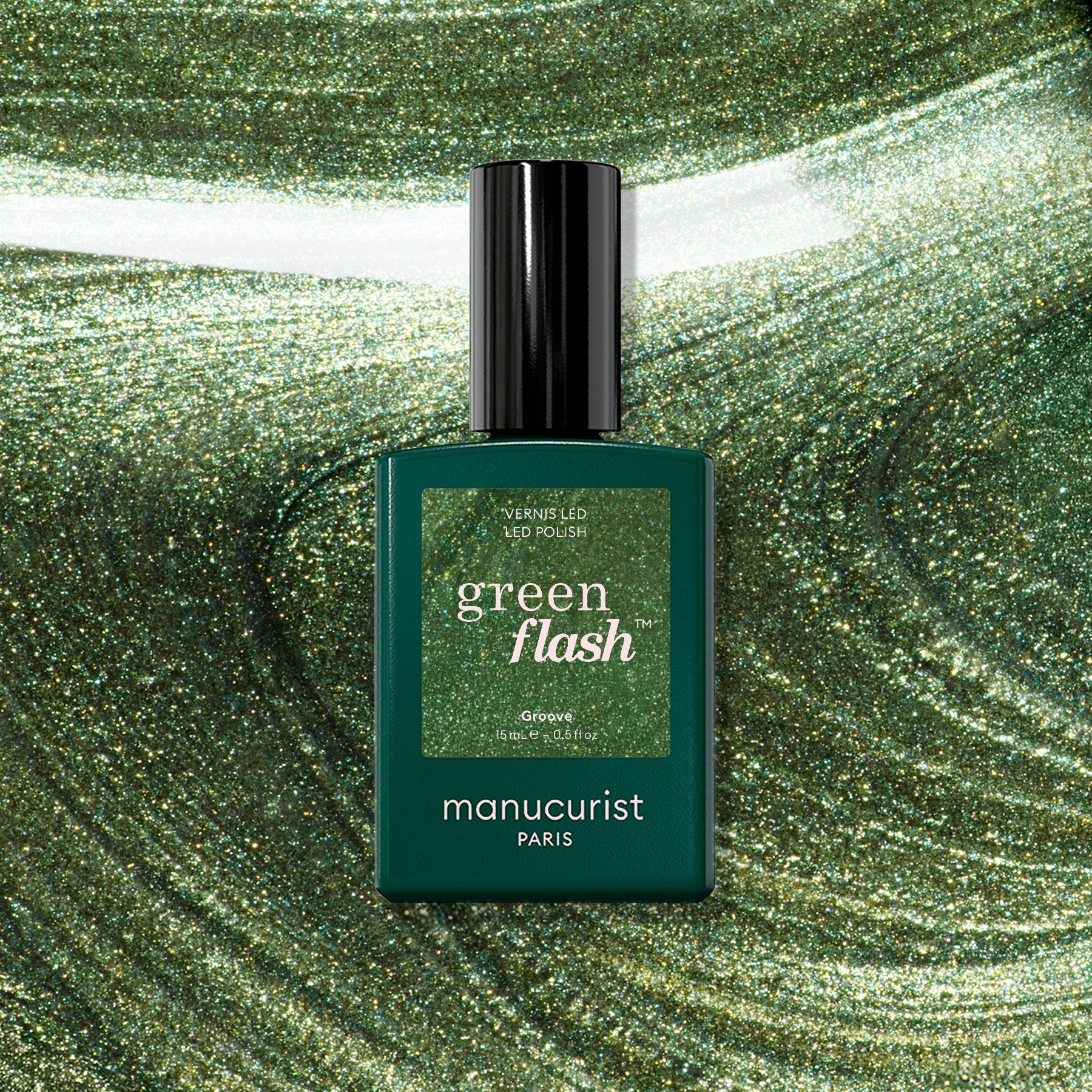 manicurist-green-flash-groove-vernis-semi-permanent-vert image 1