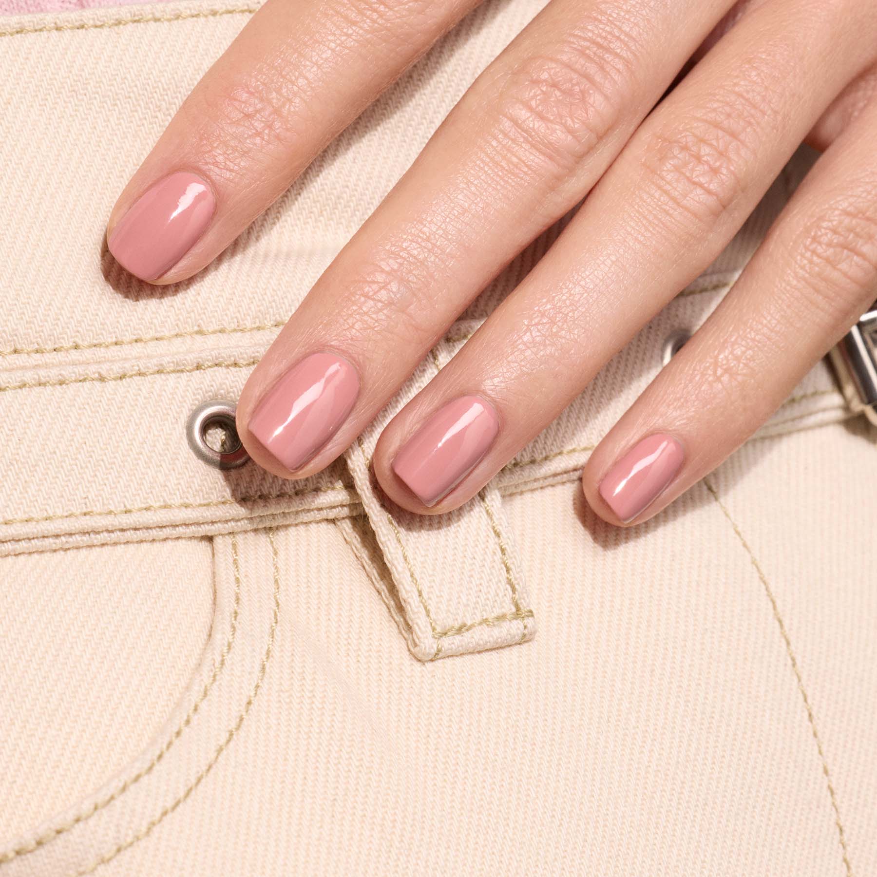 manicurist-green-flash-old-rose-vernis-semi-permanent-rose image 3