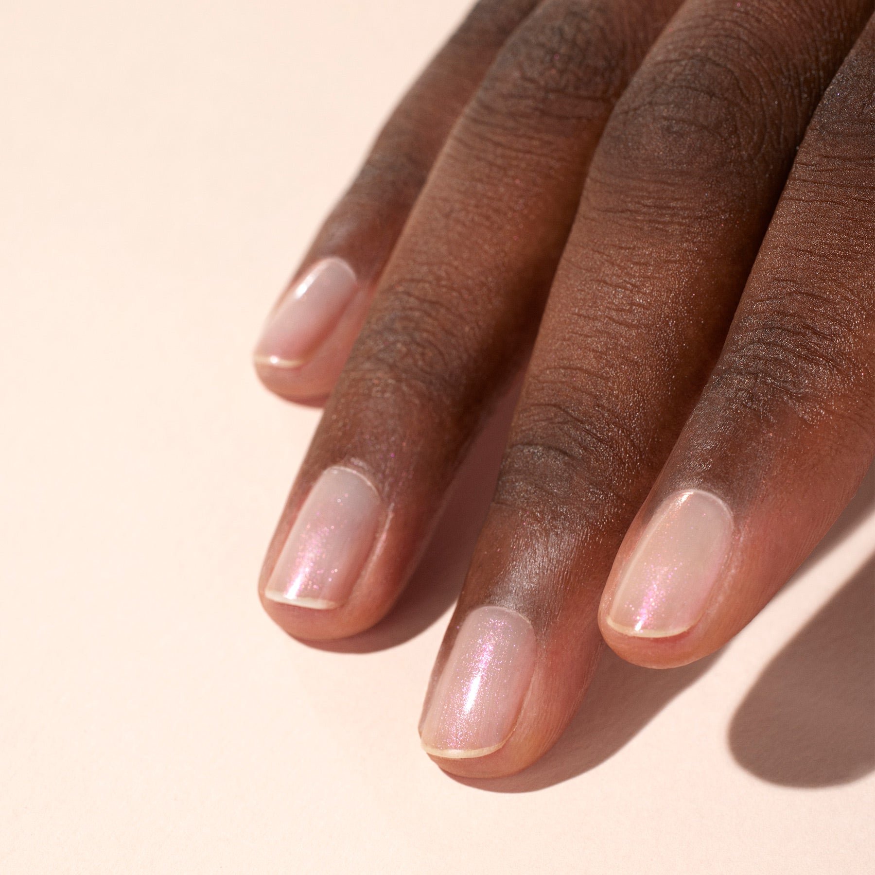 manicurist-poudre-pink-glazed-effect-nacr-e-ongles image 4