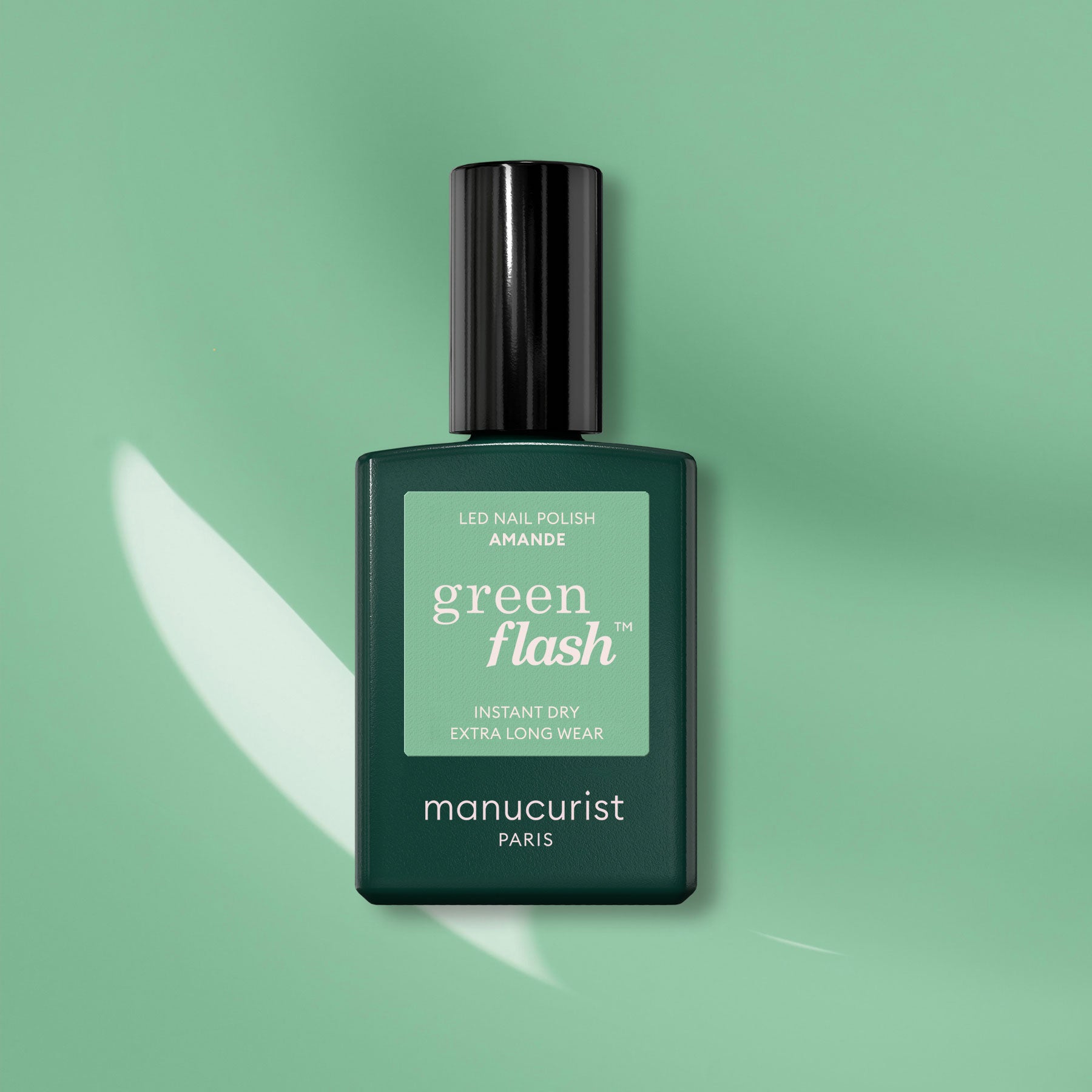 manucurist-green-flash-amande-semi-permanent-vert-menthe image 1