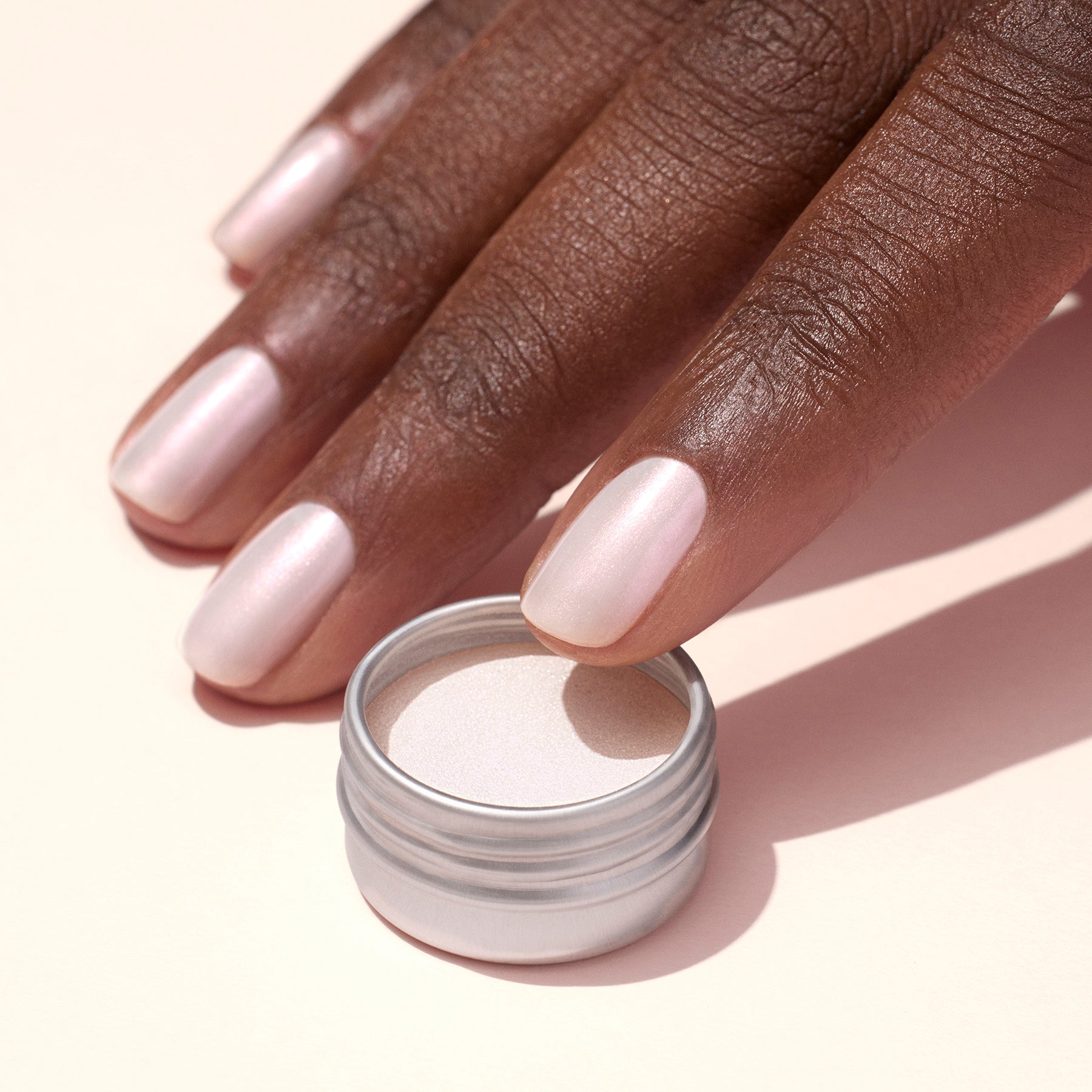 manicurist-poudre-pink-glazed-effect-nacr-e-ongles image 2