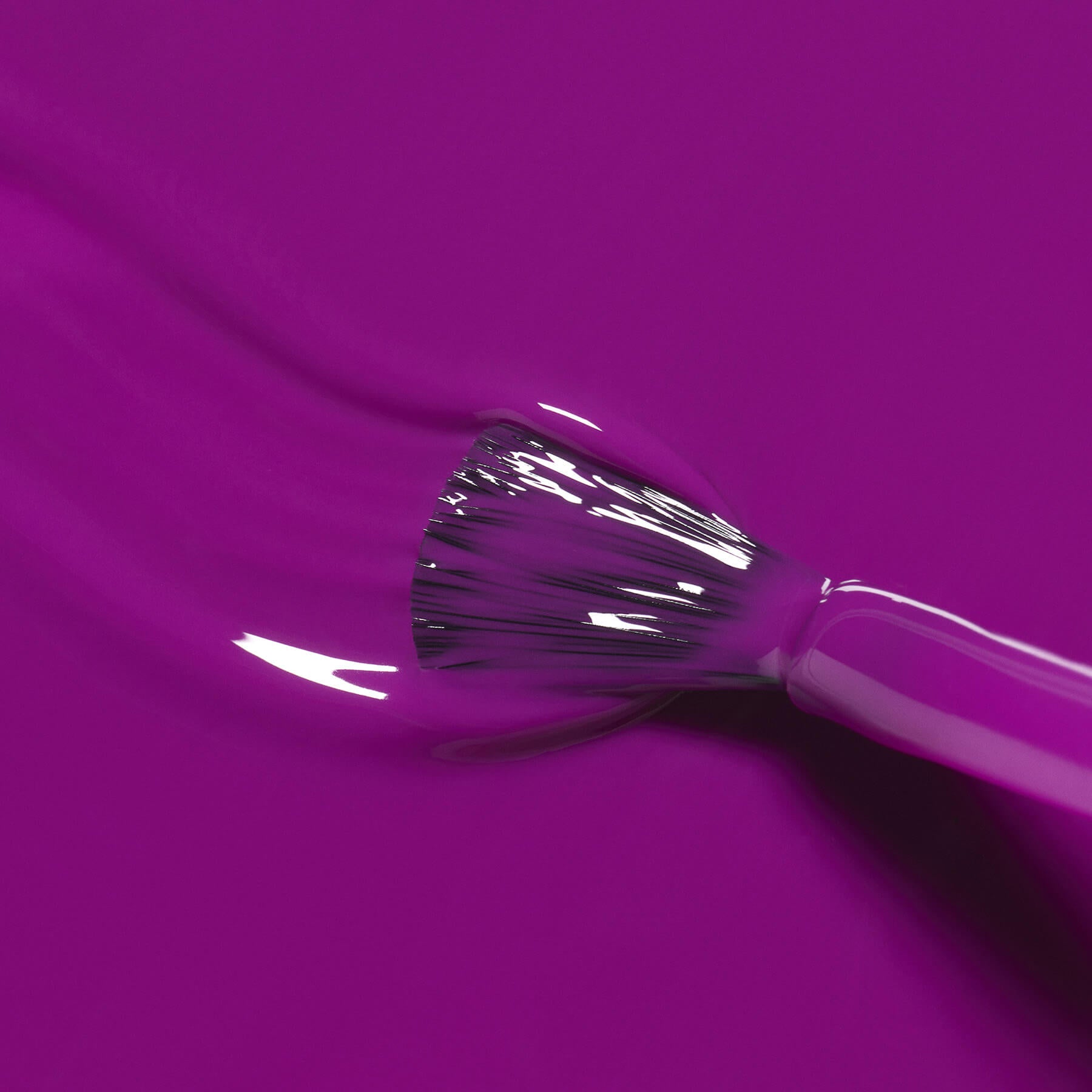 manucurist-green-flash-vernis-semi-permanent-fizz-violet-magenta image 4