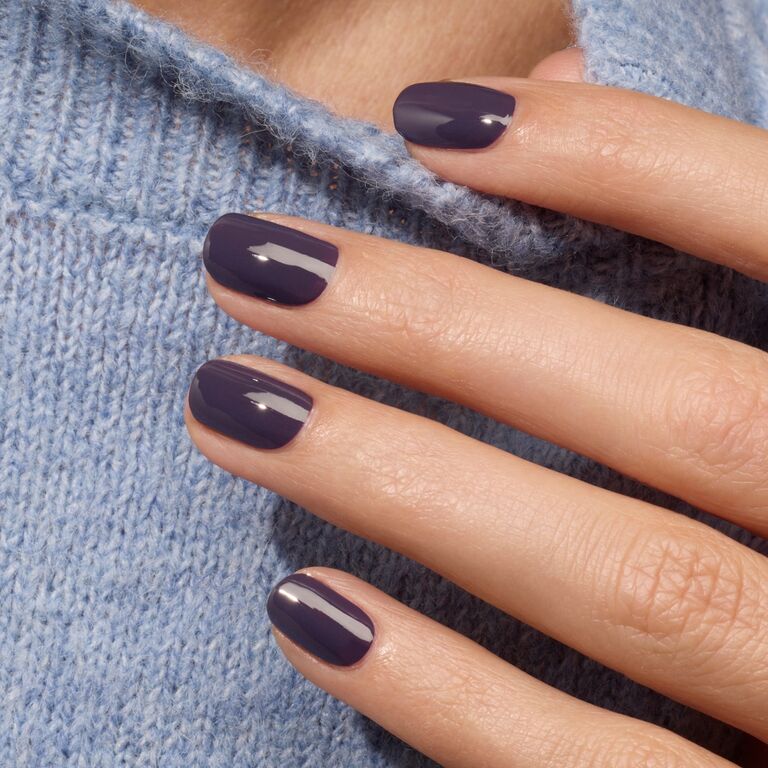 manicurist-green-vernis-ongles-queen-of-night-violet-gris image 3