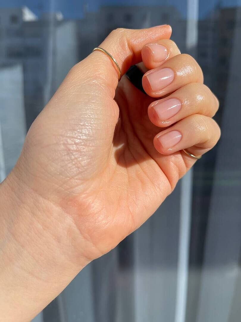 Joli nude