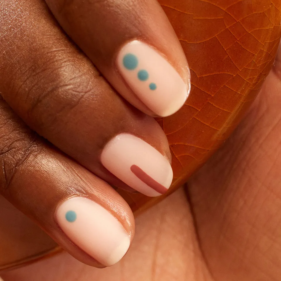 manicurist-geometry-obsession-nail-art-green-flash-3-vernis-set image 1