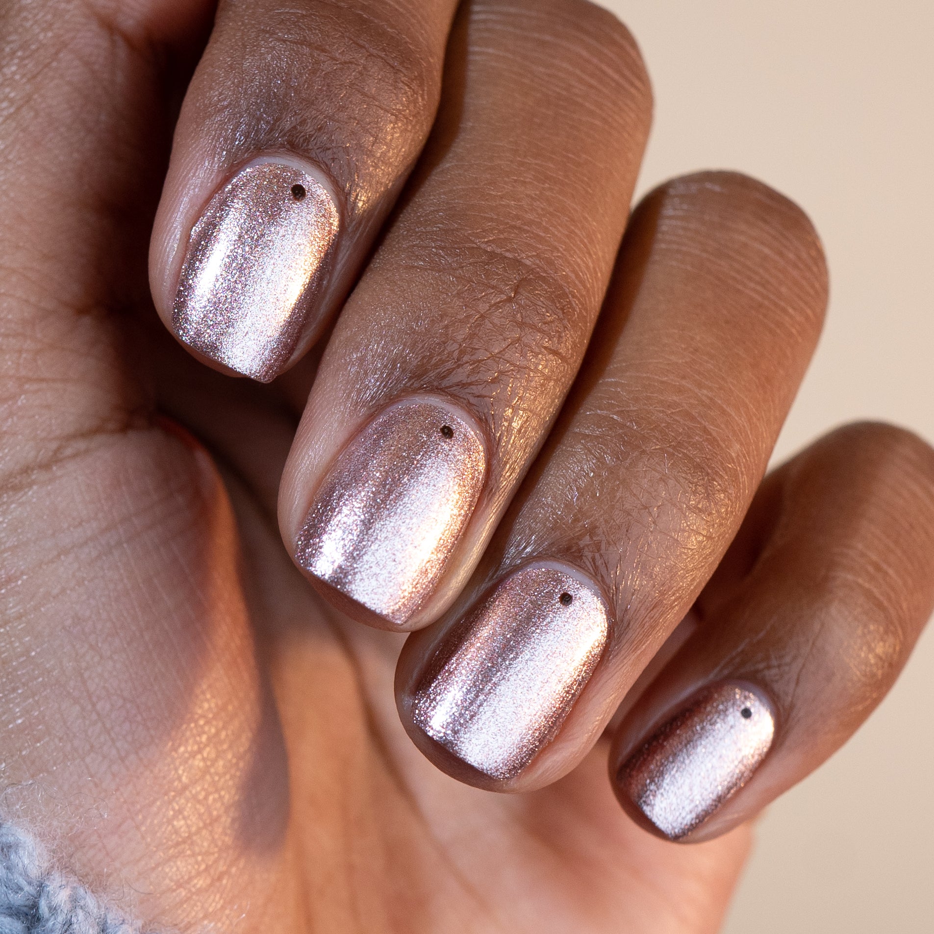 manicurist-green-flash-vernis-semi-permanent-cosmic-rose-iris image 2
