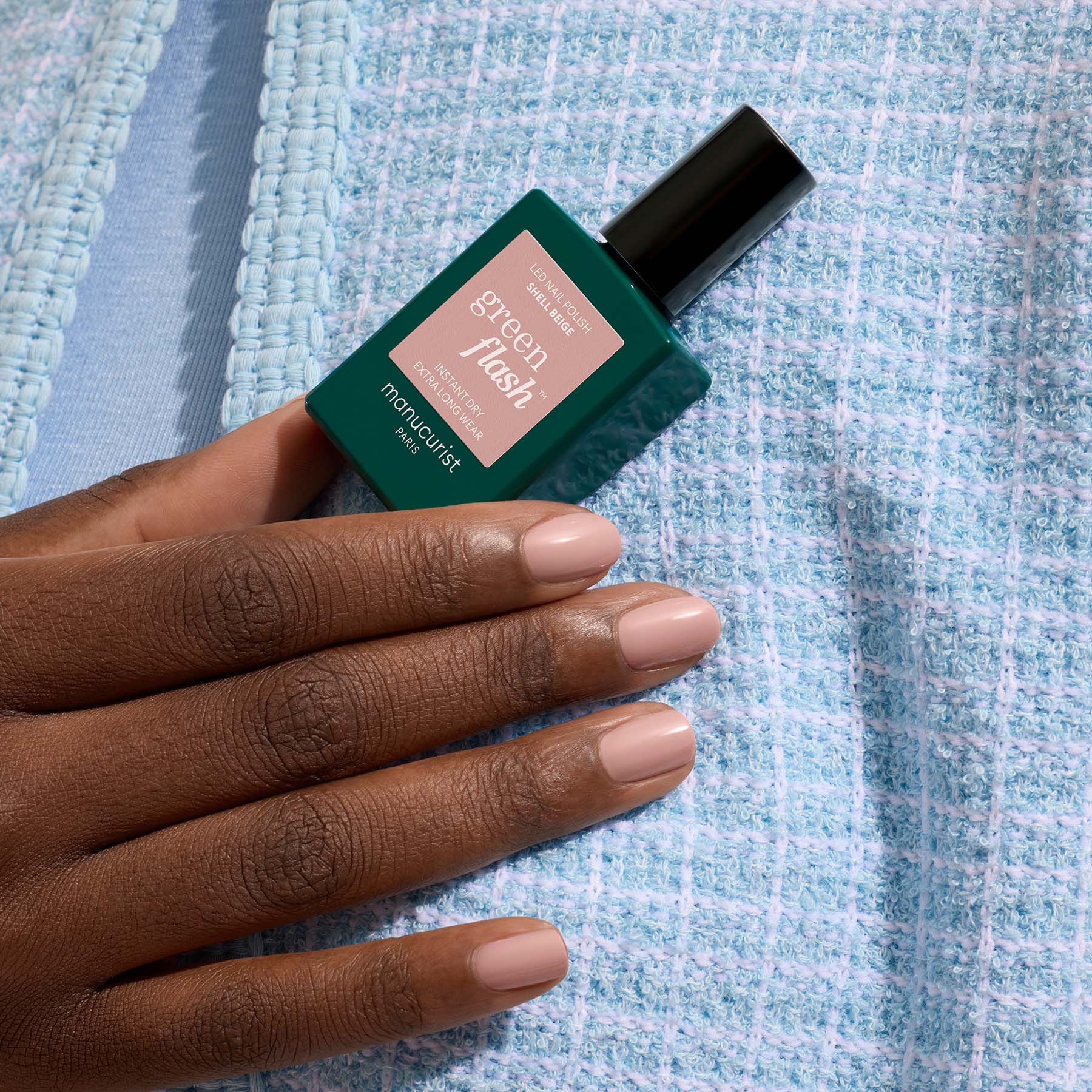 manicurist-green-flash-vernis-semi-permanent-shell-beige-nude image 4