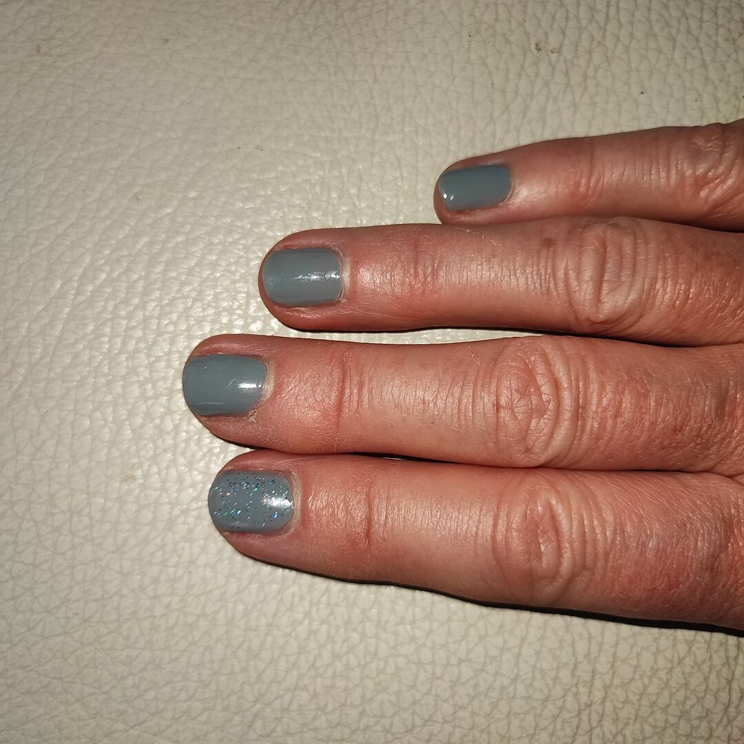 Gris bleu