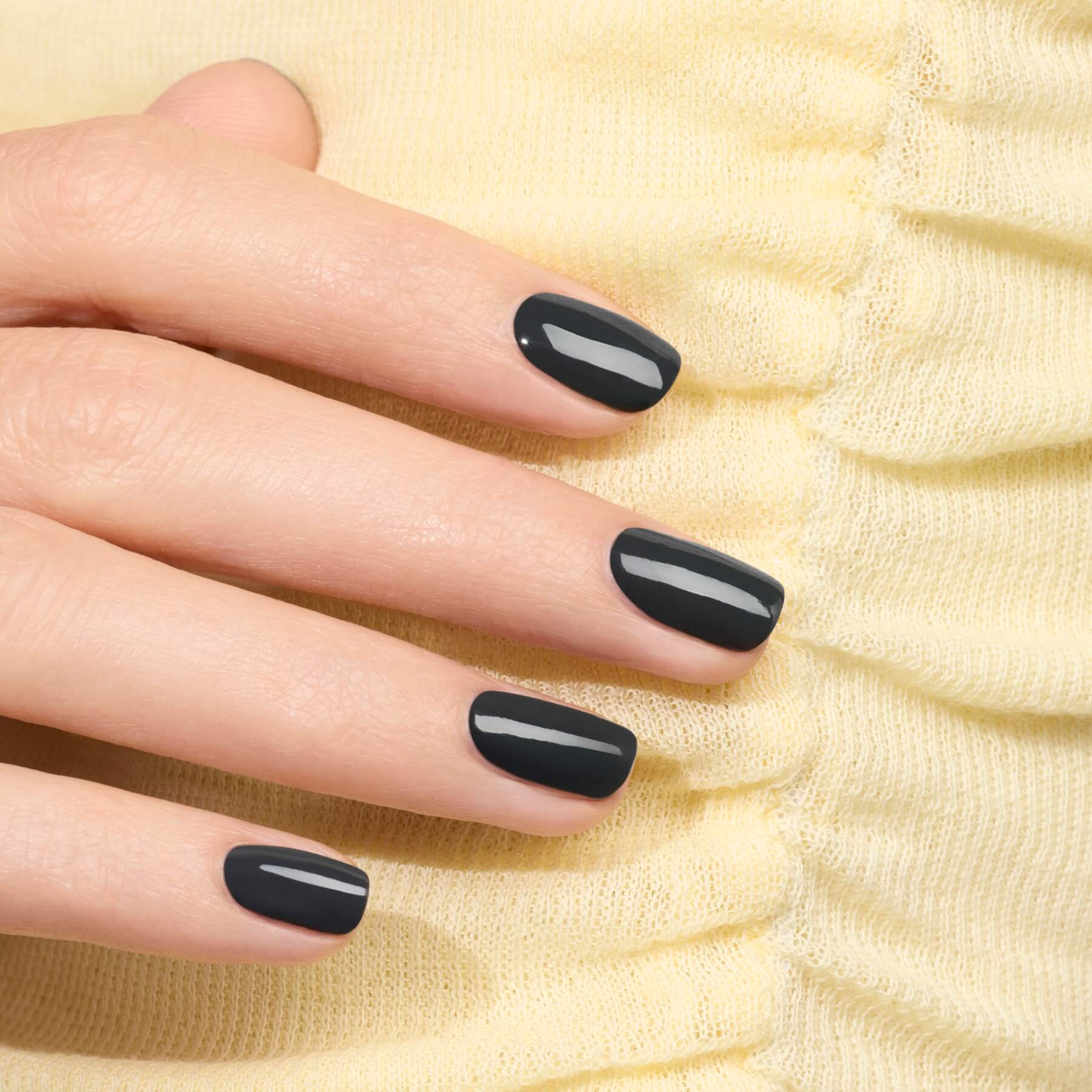 manucurist-green-flash-anthracite-semi-permanent-gris-fonc image 2