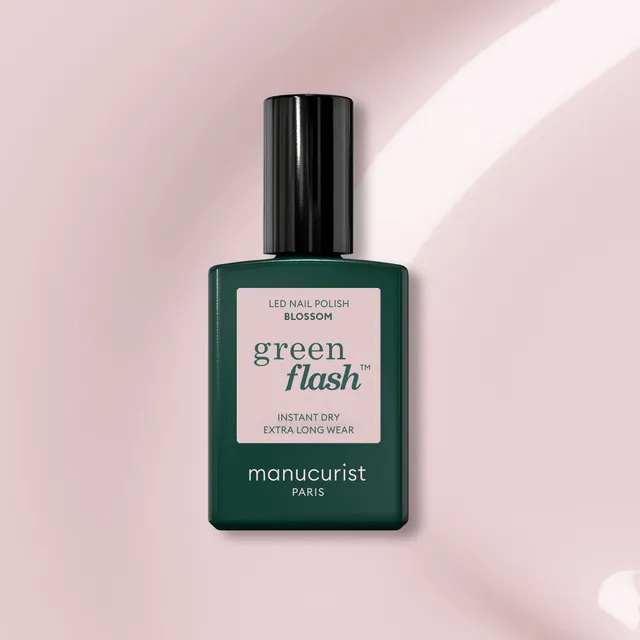 manicurist-green-flash-blossom-vernis-semi-permanent-rose image 1