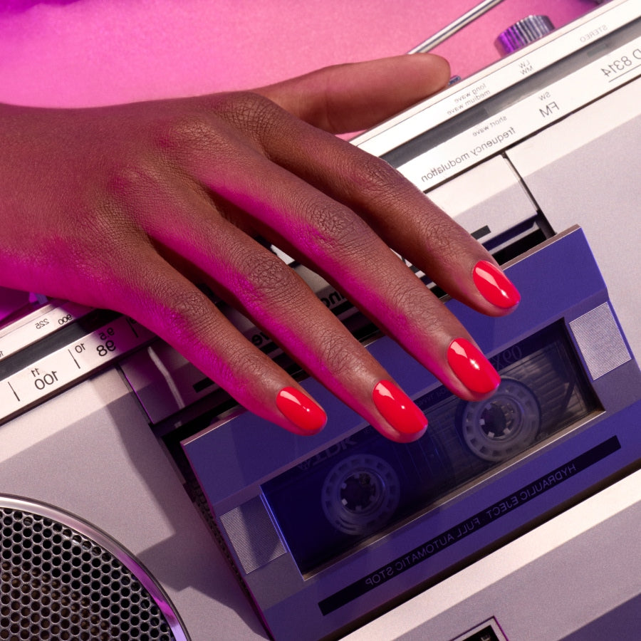 manicurist-green-flash-vernis-semi-permanent-spicy-rouge-pop image 4