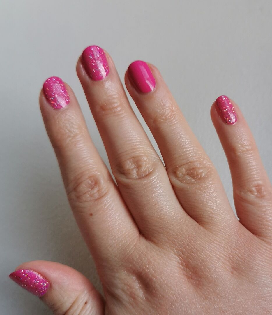Joli sur ongles courts