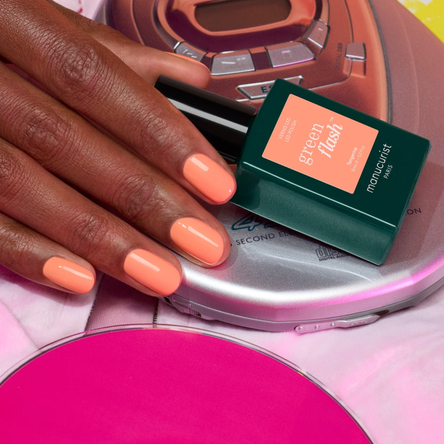 manicurist-green-flash-tangerine-vernis-semi-permanent-orange image 3
