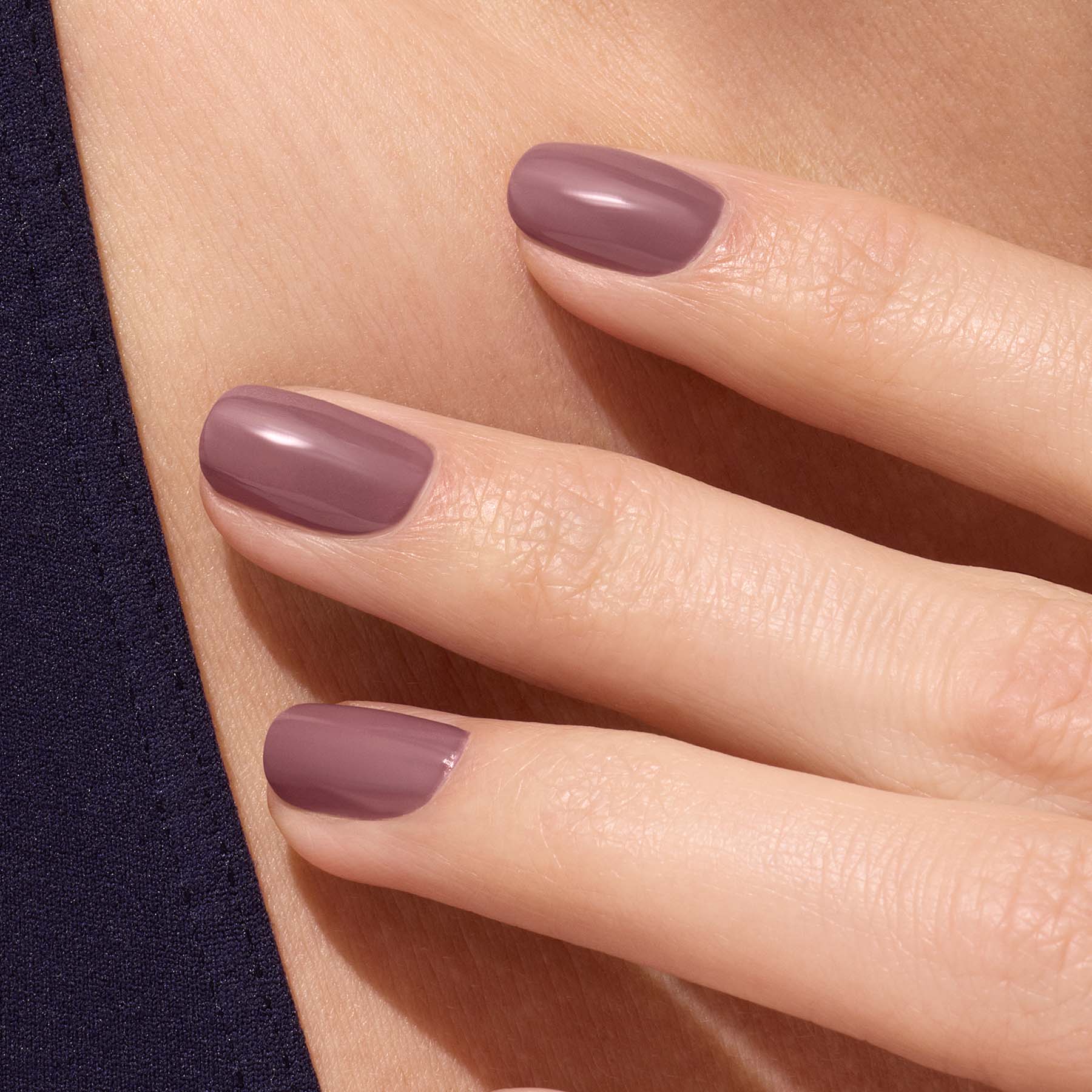 manicurist-green-flash-rose-mountbatten-vernis-semi-permanent image 2