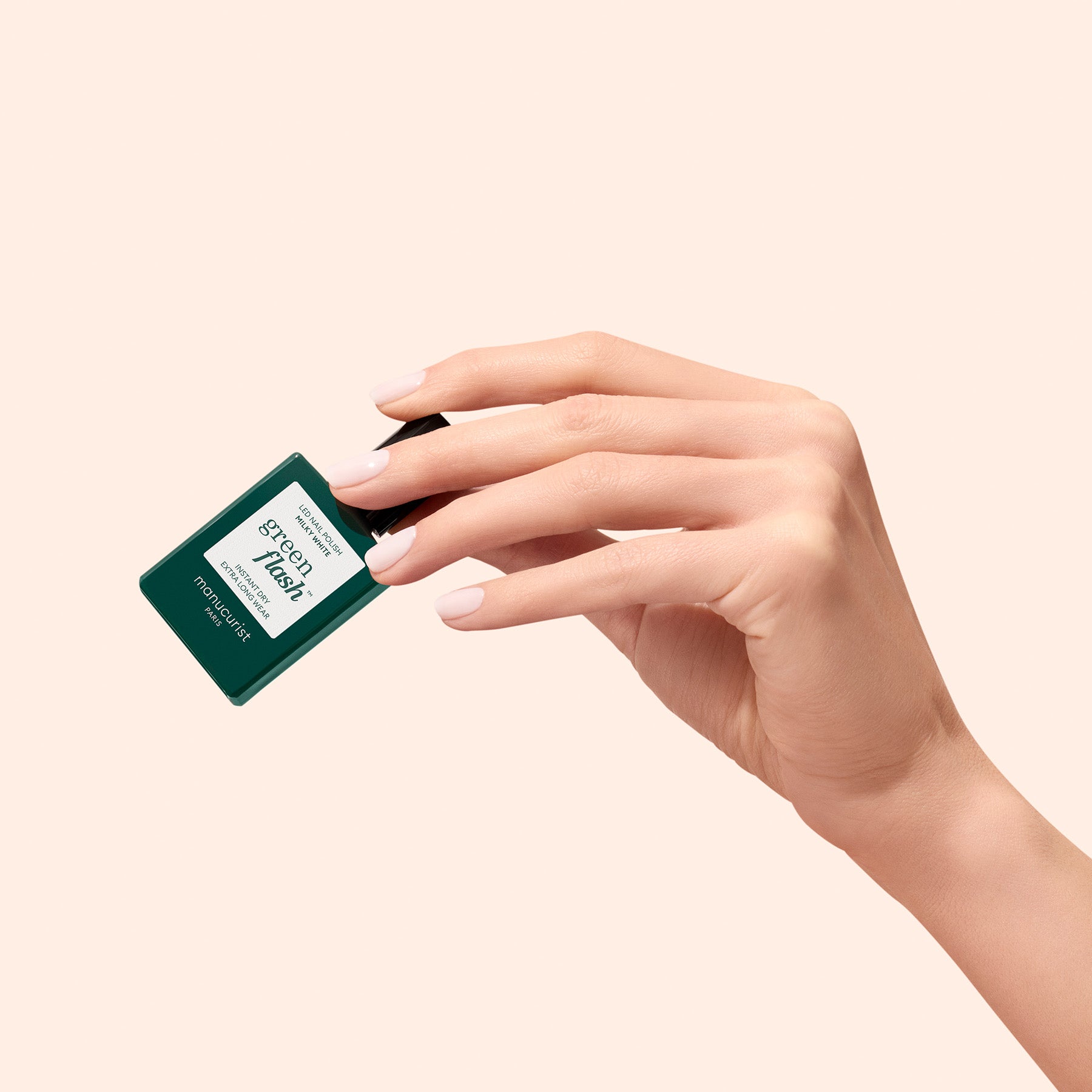 manicurist-green-flash-milky-white-vernis-blanc-laiteux-l-ger image 3