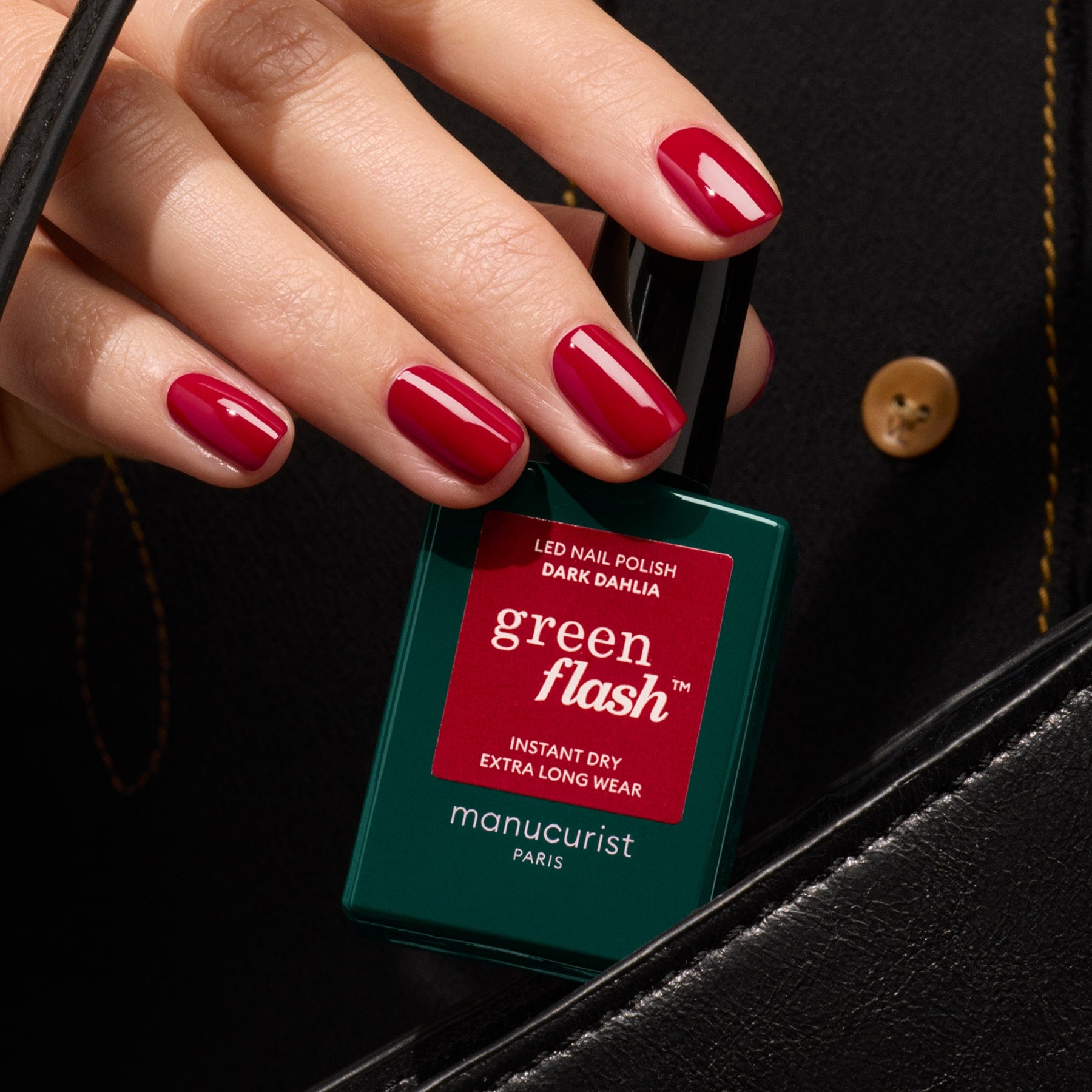 manicurist-green-flash-vernis-semi-permanent-dark-dahlia-rouge-fonc image 4