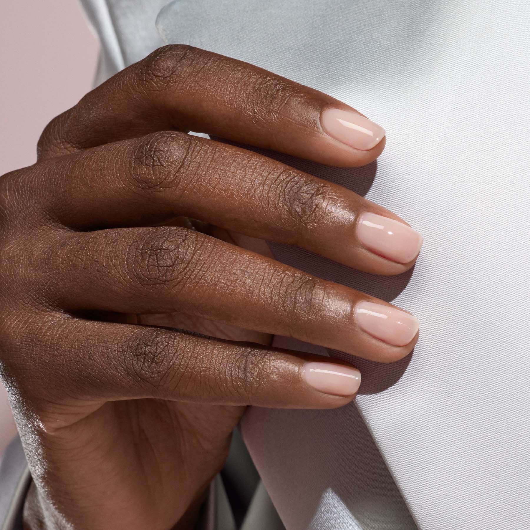 manicurist-green-flash-vernis-semi-permanent-pale-rose-rose-pastel image 2