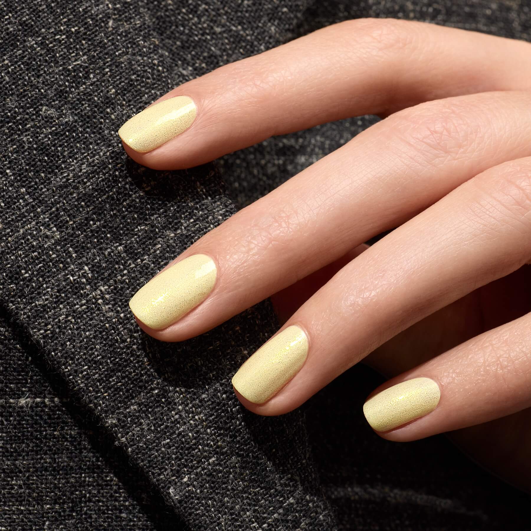 manicurist-green-flash-vernis-semi-permanent-lemonade-jaune-p-le image 2