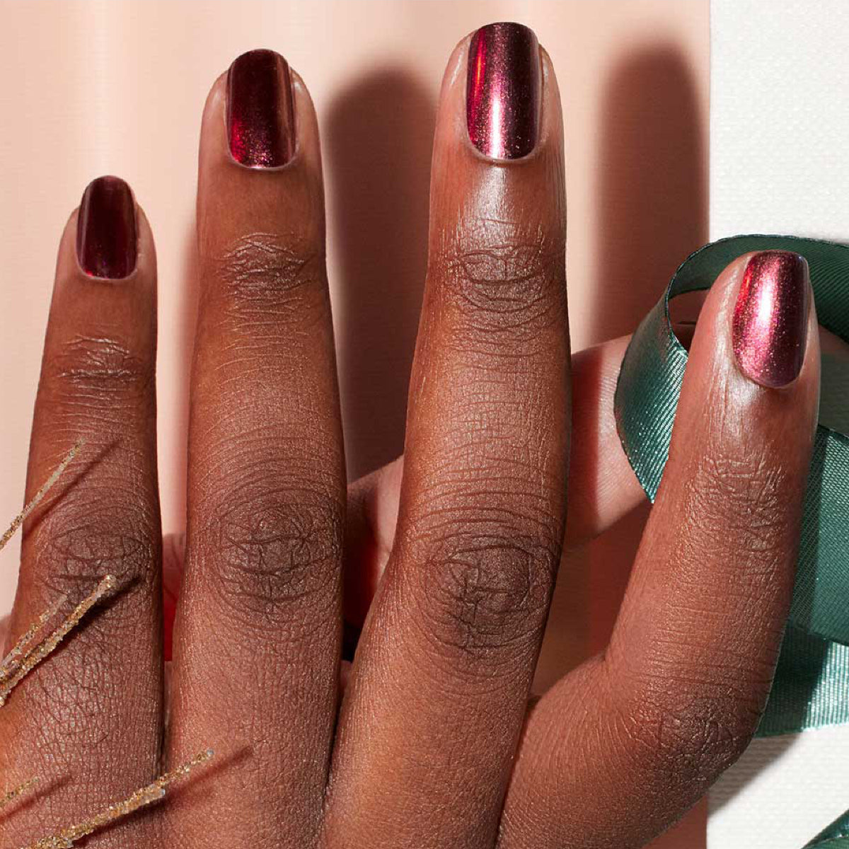 manucurist-green-flash-utopia-vernis-semi-permanent-cuivr image 3