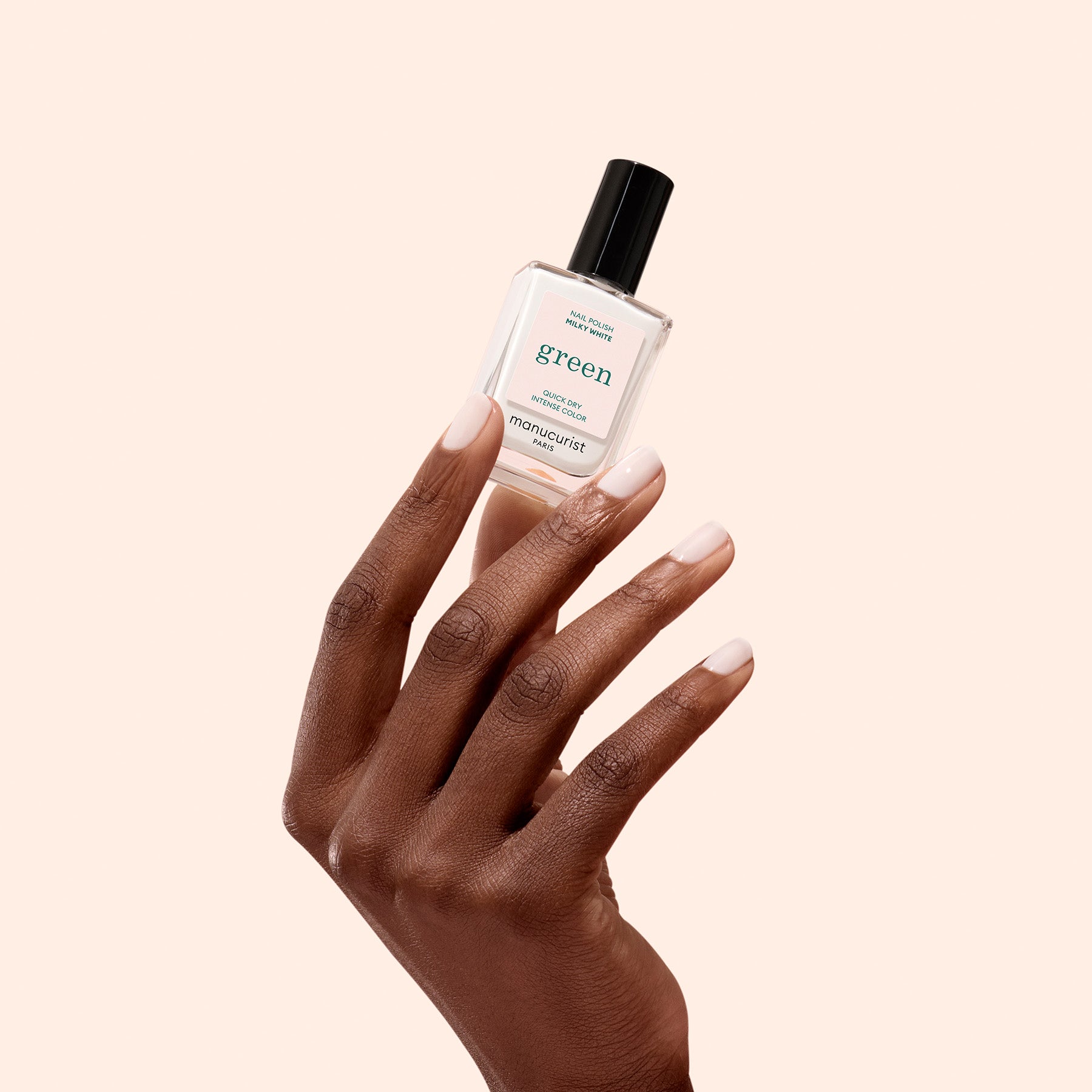 manucurist-green-milky-white-vernis-ongles-blanc-laiteux image 3
