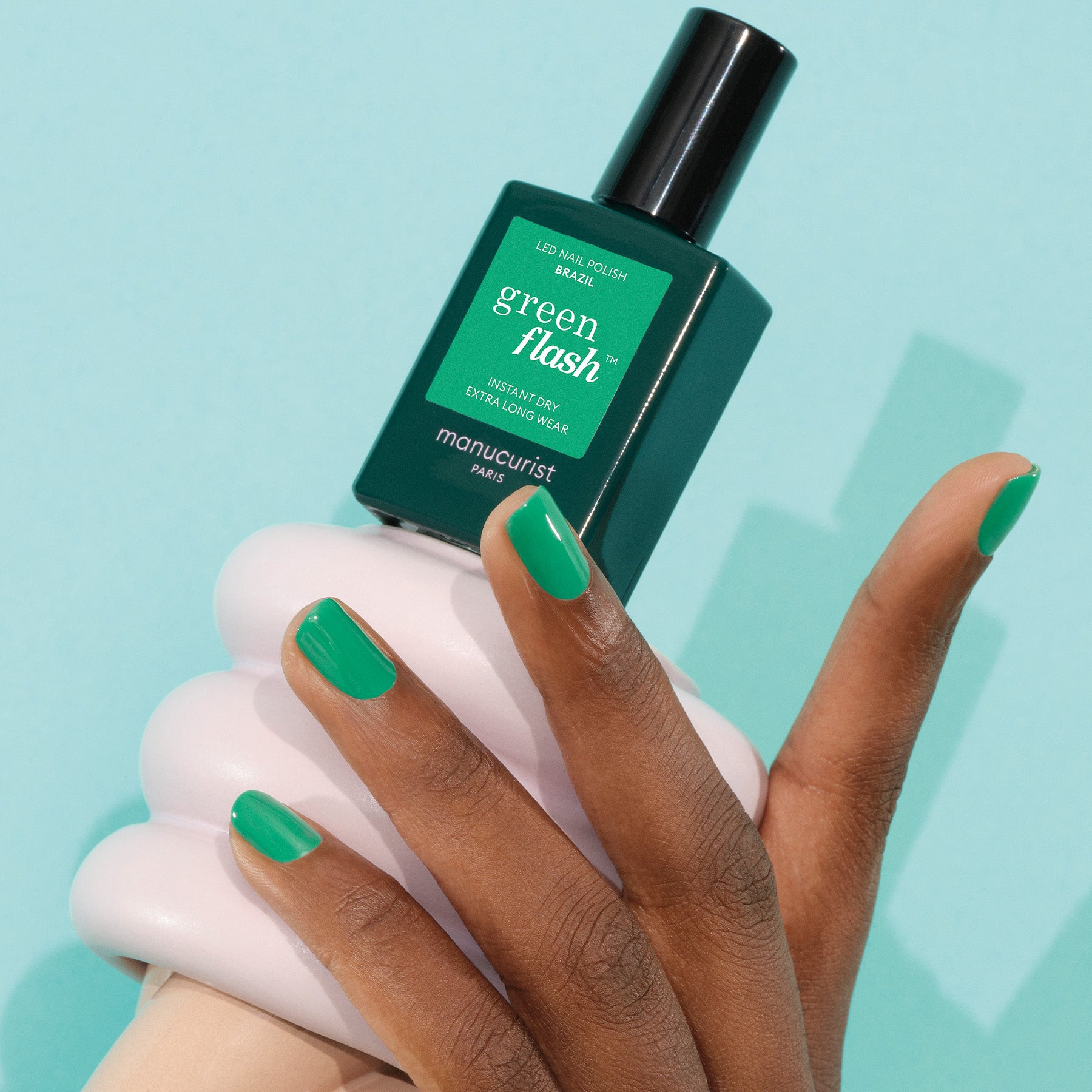 manicurist-green-flash-vernis-semi-permanent-brazil-vert-pop image 2