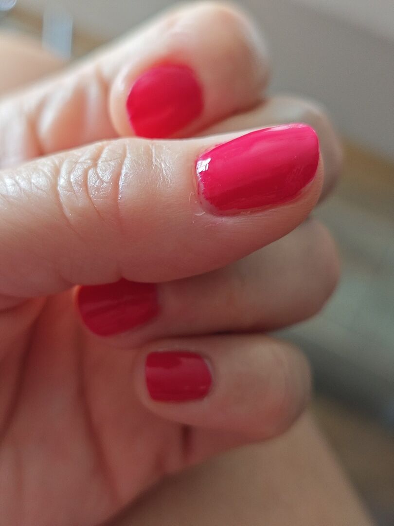 Joli sur ongles courts