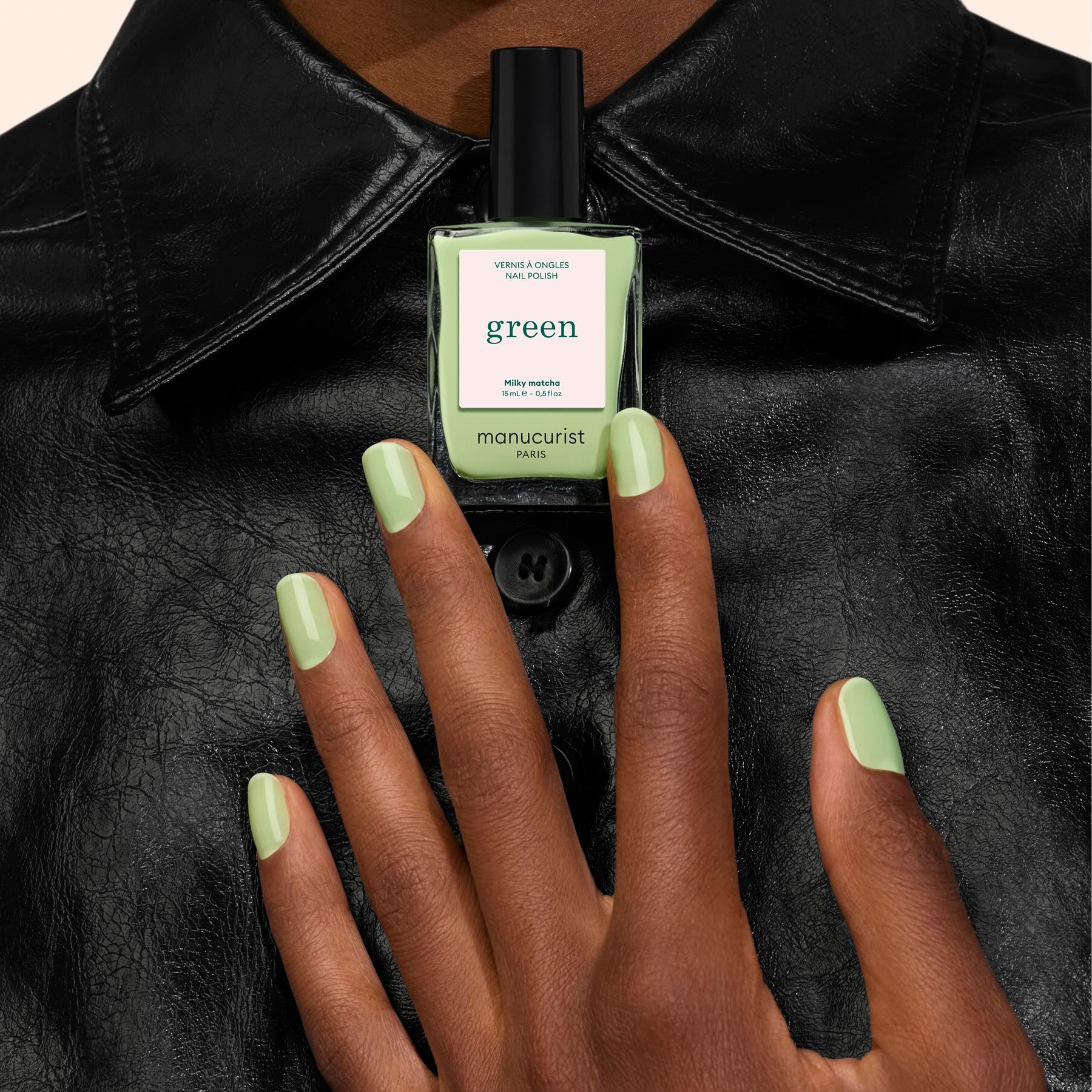 manucurist-green-milky-matcha-vernis-ongles-vert-opaque image 5