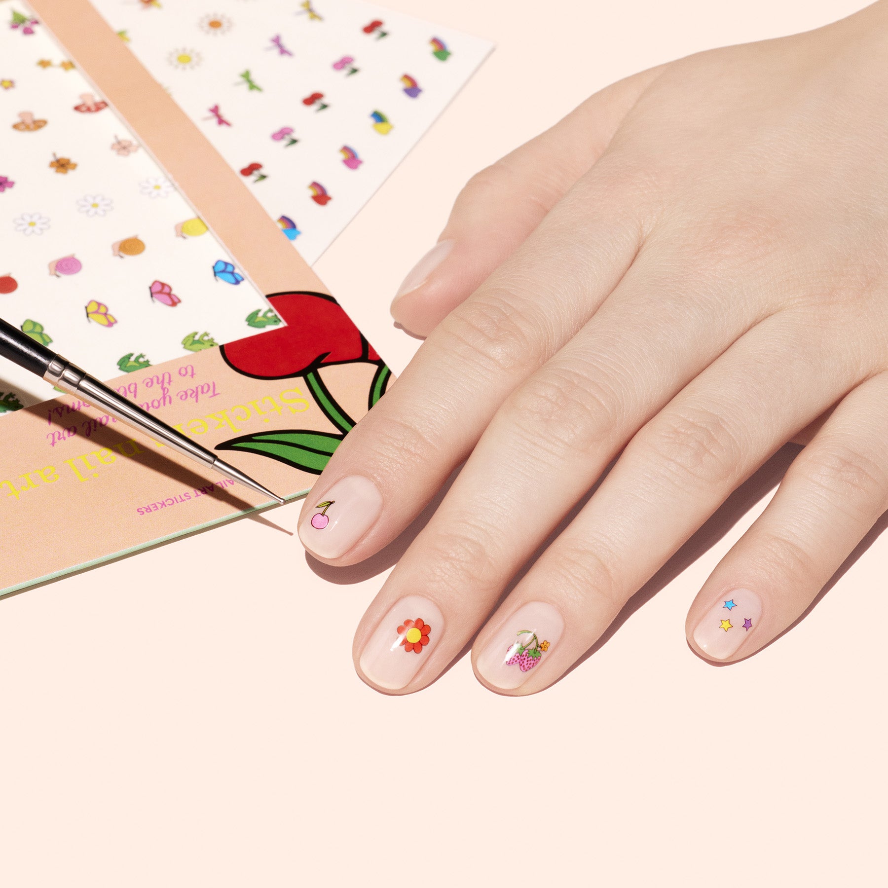 manicurist-nail-art-stickers-summer-autocollants-ongles-t image 2