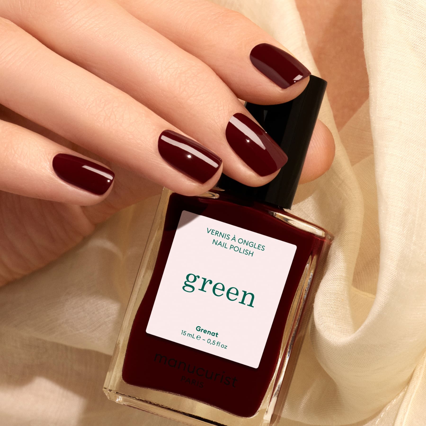 manicurist-green-grenat-vernis-bordeaux-opaque image 5