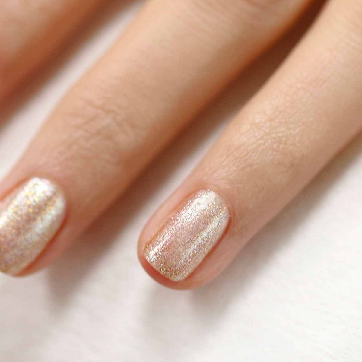 manicurist-green-gold-vernis-ongles-dor-paillet-15-ml image 2